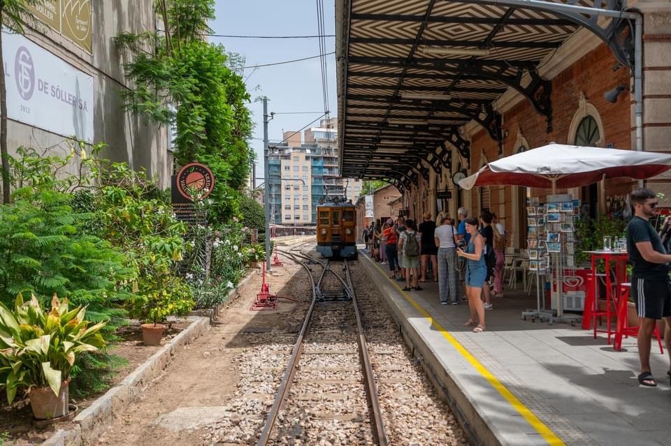 Die Magie der Eisenbahn: Eine Reise in die Welt des Zeichnens